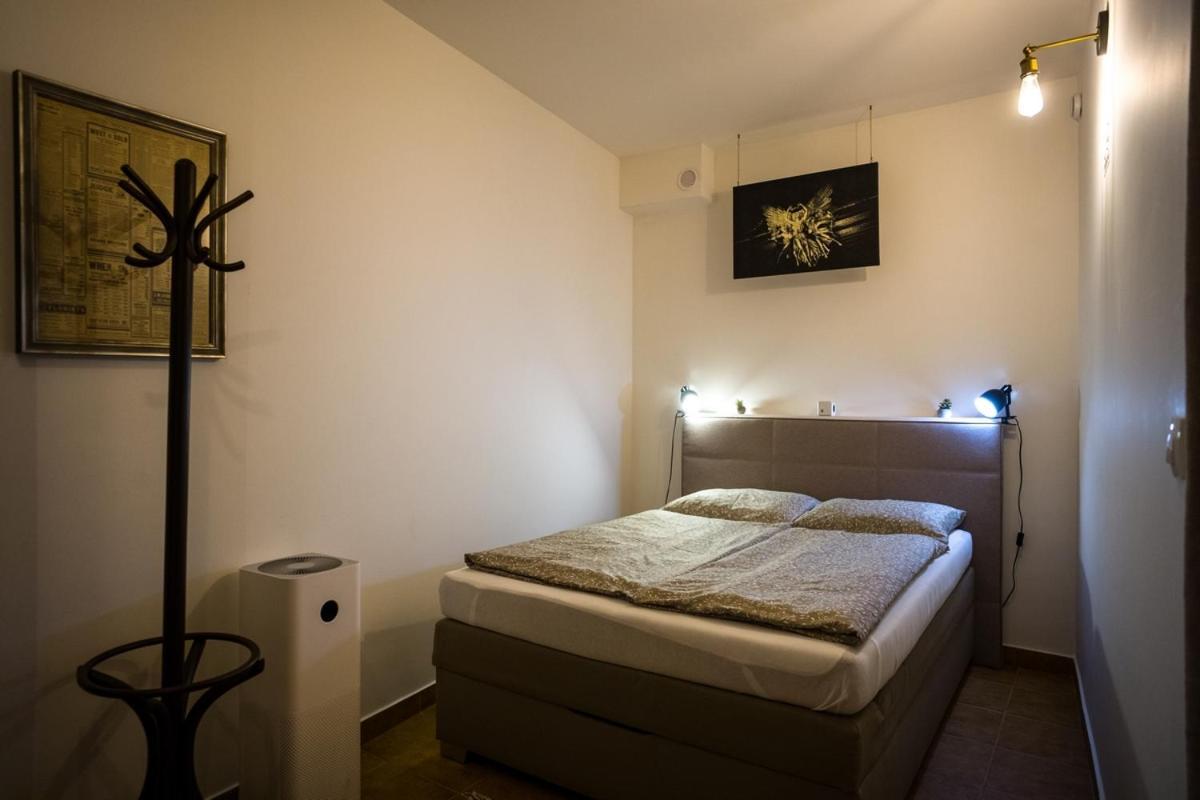 A7 Apartments Комарно Экстерьер фото
