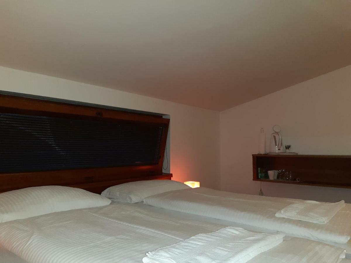 A7 Apartments Комарно Экстерьер фото