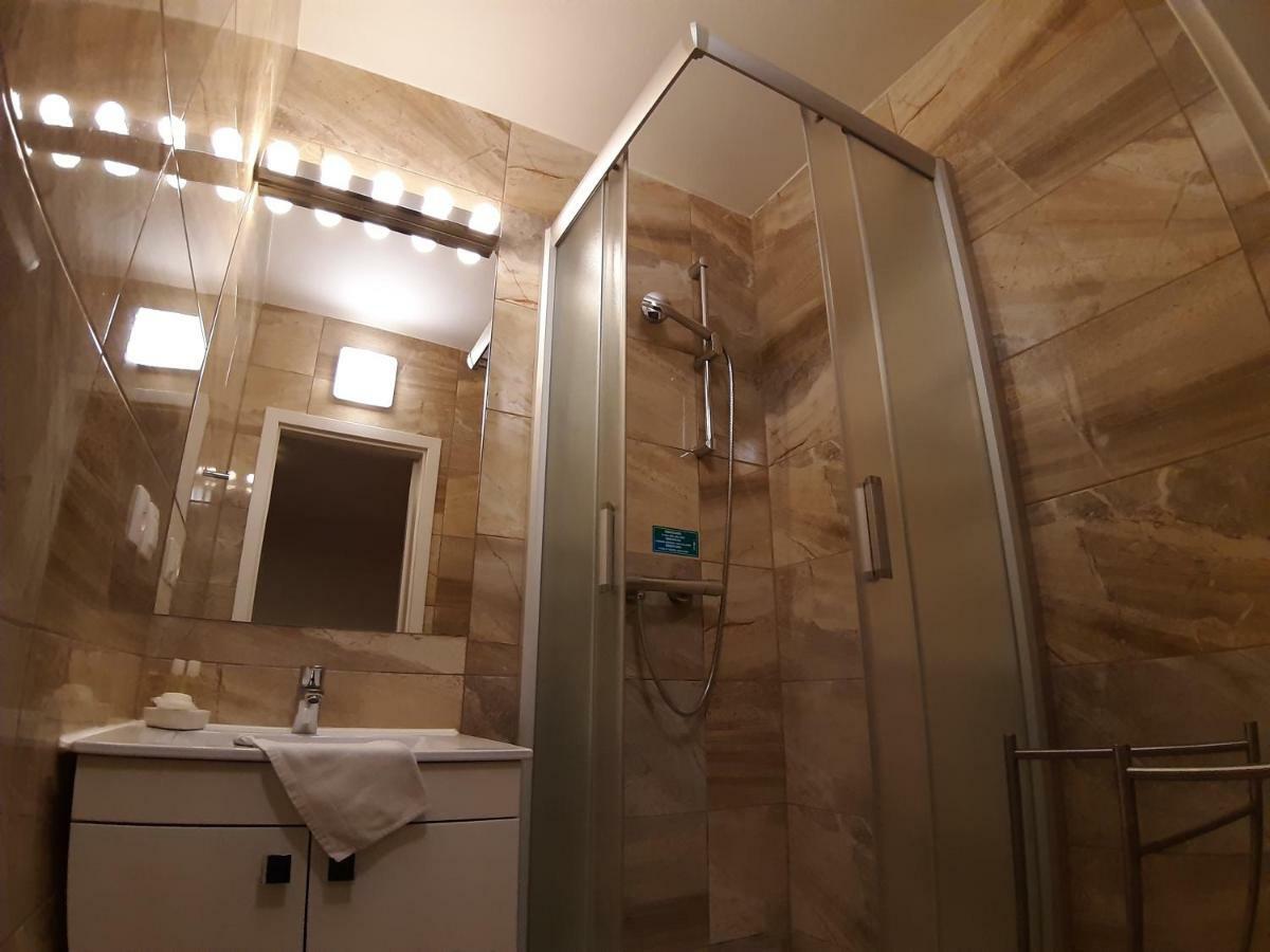 A7 Apartments Комарно Экстерьер фото